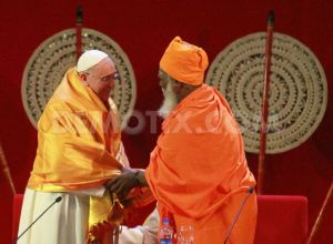 1421175076-day-one-of-pope-francis-visit-to-sri-lanka_6651508