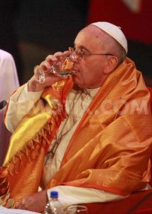 1421175127-day-one-of-pope-francis-visit-to-sri-lanka_6651413