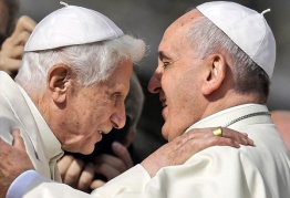 Pope-Benedict-XIV-Pope-Francis